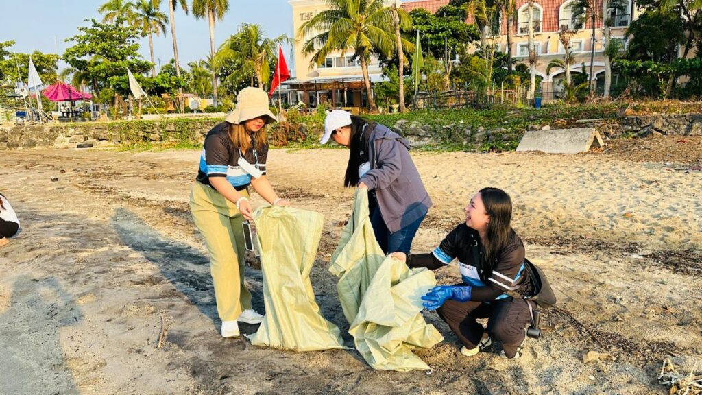 Coastal_Cleanup-3
